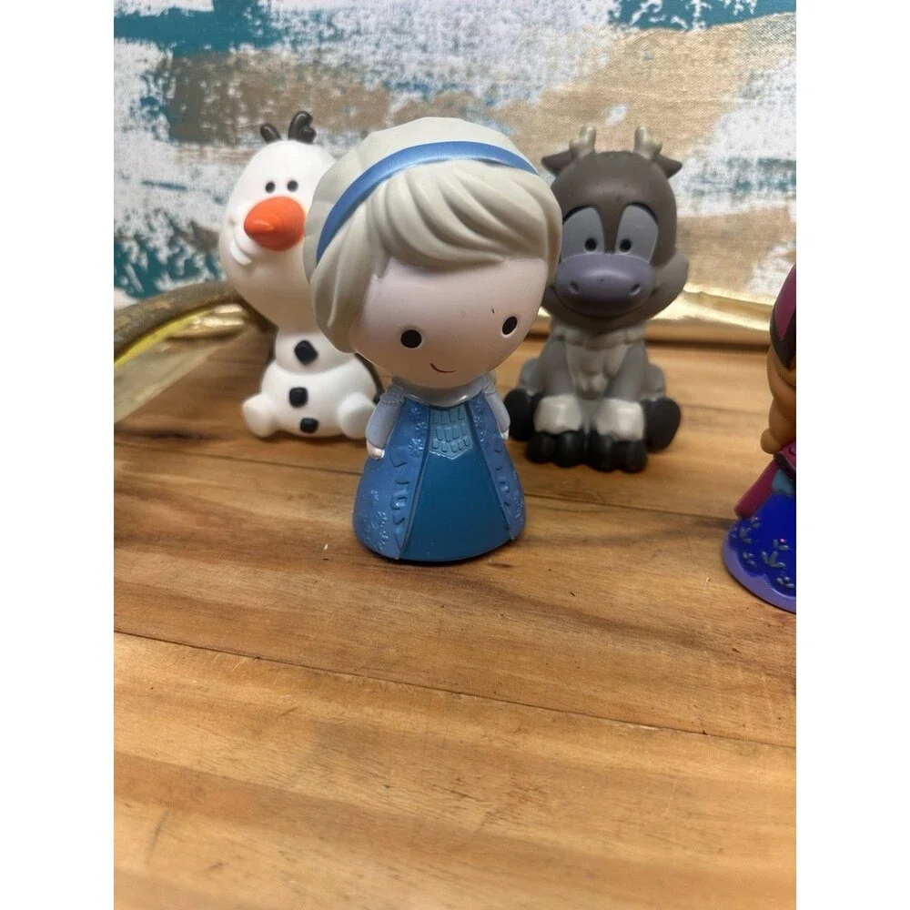 Disney Frozen Set of 6 Bath Tub or Pool Toys